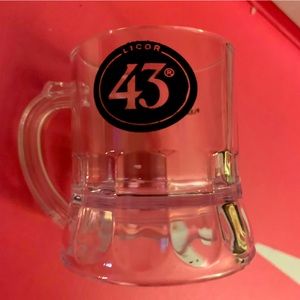 💸🛍️💲A L E 🛍️💸 Plastic Mini Beer Mug Shot Glasses